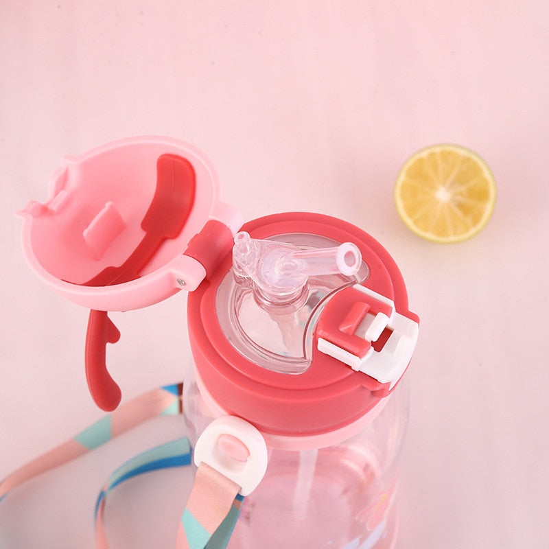 Garrafa de Água Infantil com Desenho e Alça - 500ML